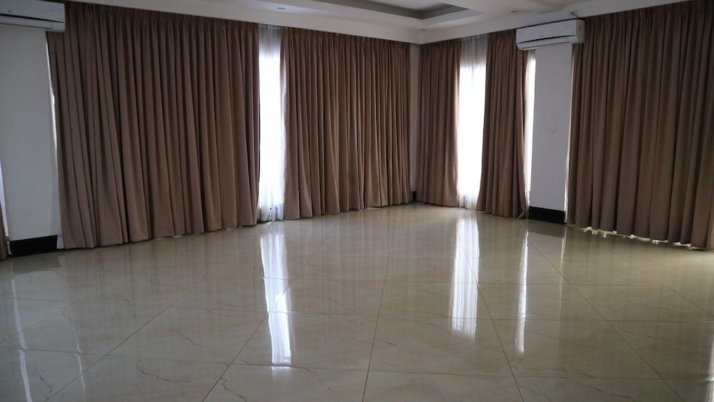 Doniti Suites And Events Place ماندالويونغ المظهر الخارجي الصورة